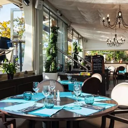 Caffe Riviera